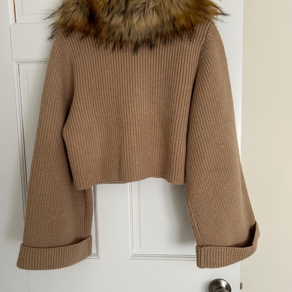 Zara cardigan with removable faux fur collar - Picture 2 of 4